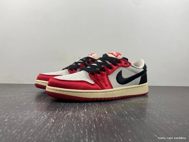 Husky Low 1 Jordan FN0432-017 Air OG Room x Home Trophy 0809